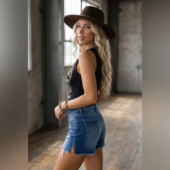 NWT Lightly Distressed Side Slit Cutoff Denim Jean Shorts - Picture 5 of 6